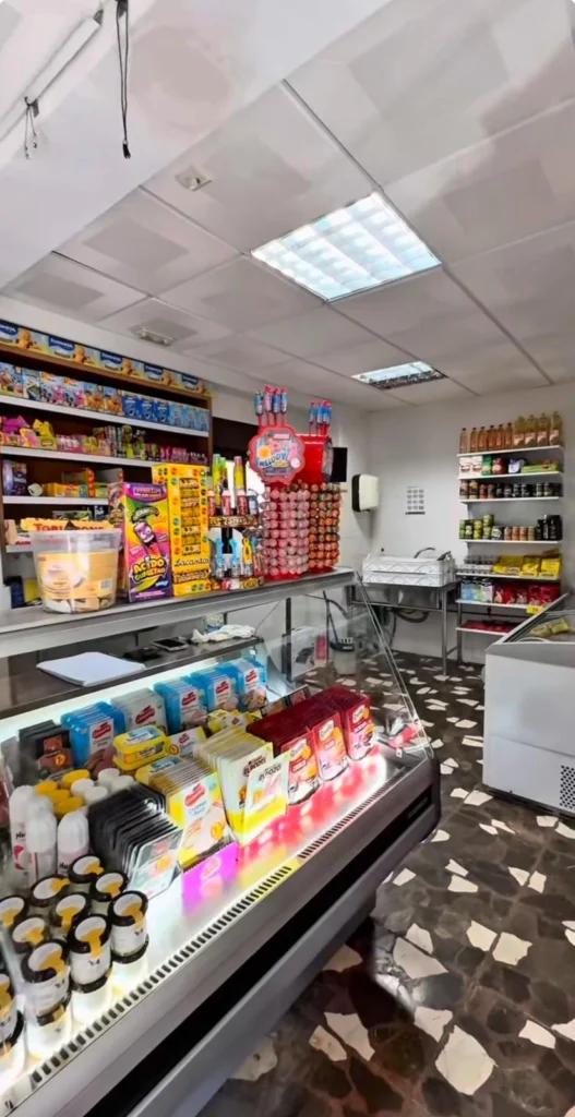 Interior del negocio